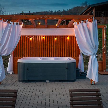 Chaty Skwirutowe Wzgorze - Domki Caloroczne Solina  Extérieur photo
