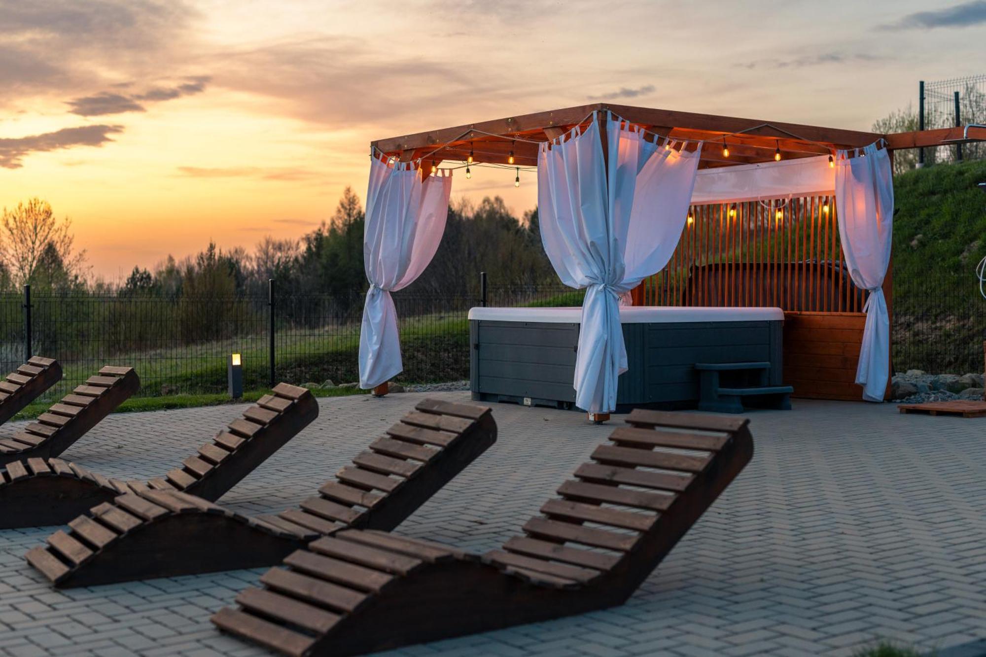 Chaty Skwirutowe Wzgorze - Domki Caloroczne Solina  Extérieur photo